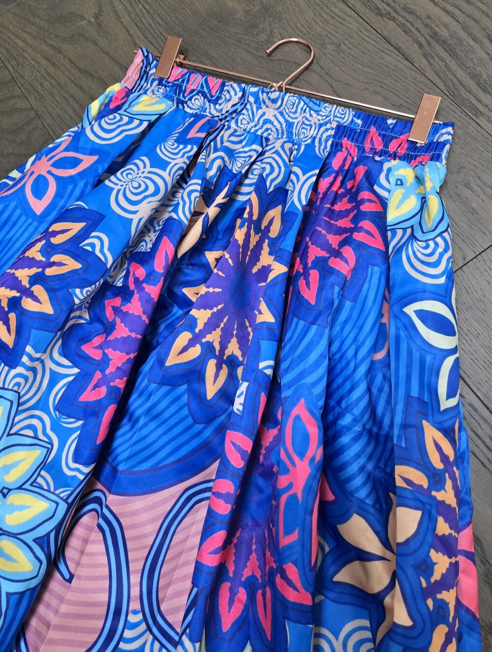 Boutique Eccentric Floral Midi Maxi Skirt in Blue - Picture 4 of 11
